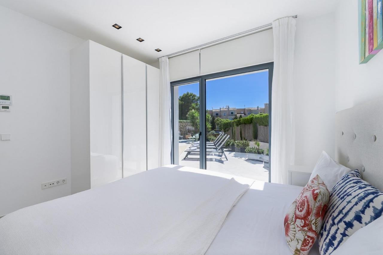 2705 - Schicke In Santa Ponsa Nova Villa *